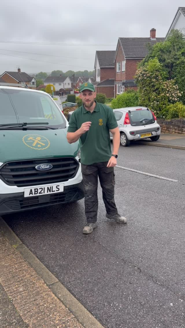 Another hand dig.. . surely not 🥶
#landscaping #reels #nottingham #nottinghampaving #NLS